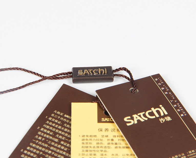 在服裝的紙牌定做過程中1個(gè)個(gè)環(huán)保新秀為何頻頻受挫？